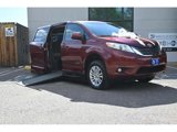Used 2017 Toyota Sienna image 2