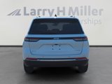 Used 2023 Jeep Grand Cherokee Laredo image 4