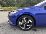 Used 2023 Hyundai Elantra SEL w/ Convenience Package image 2