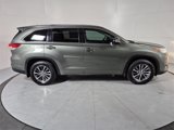 Certified 2018 Toyota Highlander XLE image 3