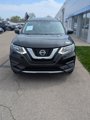Used 2018 Nissan Rogue SV image 2