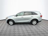 Used 2017 Kia Sorento LX w/ LX Convenience Package image 5