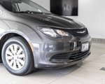 Used 2018 Chrysler Pacifica L image 3