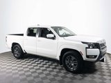 Used 2025 Nissan Frontier SV image 3