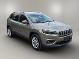 Used 2019 Jeep Cherokee Latitude w/ Cold Weather Group image 2