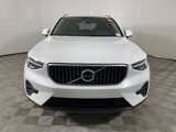 Used 2025 Volvo XC40 B5 Plus image 3