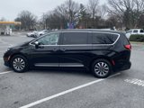 Used 2023 Chrysler Pacifica Limited image 4