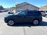 Used 2023 Nissan Rogue SV image 2