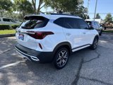Used 2021 Kia Seltos SX w/ SX Sunroof Package image 4