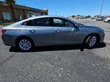Used 2023 Chevrolet Malibu LT image 2