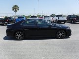 Used 2023 Toyota Camry SE image 3