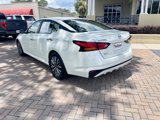 Used 2023 Nissan Altima 2.5 SV image 3