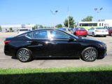Used 2024 Nissan Altima 2.5 SV image 4