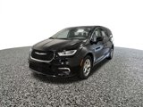 Used 2024 Chrysler Pacifica Limited image 2