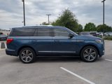 Used 2019 Lincoln Navigator Reserve image 2
