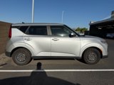 Used 2021 Kia Soul LX image 3