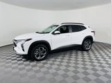 Used 2024 Chevrolet Trax RS image 4