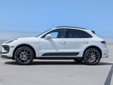 Certified 2023 Porsche Macan image 2