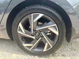 New 2025 Hyundai Elantra SEL image 5
