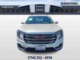 Used 2022 GMC Terrain SLT image 3