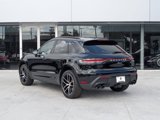 Certified 2025 Porsche Macan Turbo image 3
