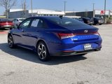 Used 2023 Hyundai Elantra SEL w/ Convenience Package image 5
