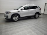 Used 2018 Nissan Rogue SV image 2