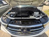 Used 2020 Ford Explorer XLT image 4