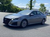 Used 2023 Nissan Altima 2.5 SV image 3