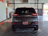 Used 2016 Jeep Cherokee Latitude image 5
