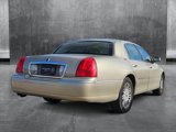 Used 2008 Lincoln Town Car Signature Limited image 4