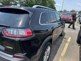 Used 2019 Jeep Cherokee Latitude w/ Cold Weather Group image 2