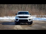 New 2025 Jeep Grand Cherokee Altitude image 4