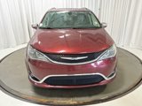 Used 2018 Chrysler Pacifica Limited w/ Tire & Wheel Group image 3
