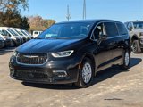 New 2025 Chrysler Pacifica Select image 4