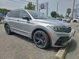 Used 2023 Volkswagen Tiguan SE R-Line image 3