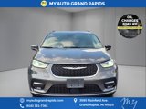 Used 2021 Chrysler Pacifica Touring-L image 2