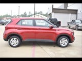 New 2025 Hyundai Venue SE image 2