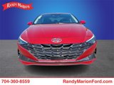 Used 2022 Hyundai Elantra SEL w/ Convenience + Premium Package image 2