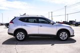 Used 2016 Nissan Rogue SV image 5