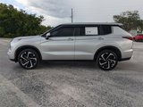 Used 2022 Mitsubishi Outlander SE image 4