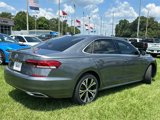Used 2022 Volkswagen Passat 2.0T SE image 5