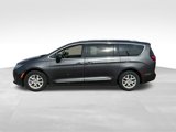 Used 2020 Chrysler Pacifica Touring-L image 2