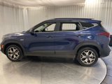 Used 2021 Kia Seltos EX image 3