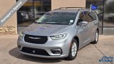 Used 2021 Chrysler Pacifica Touring-L image 2