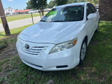 Used 2011 Toyota Camry LE image 3