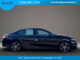 Used 2019 Toyota Camry SE image 2