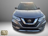 Used 2020 Nissan Rogue SV image 2