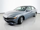 New 2025 Hyundai Elantra SE image 3