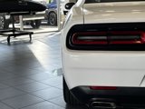 Used 2015 Dodge Challenger SXT image 4